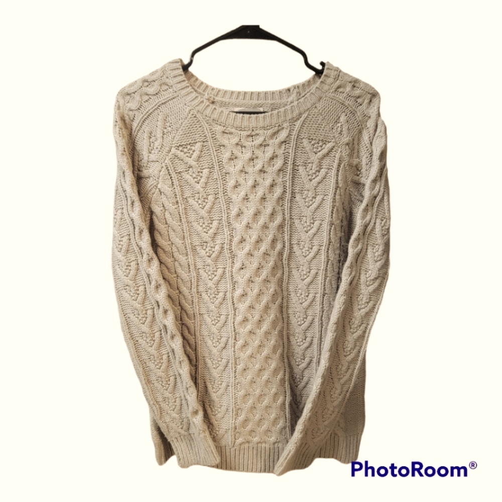Forever 21 Tan Cable Knit Sweater Medium